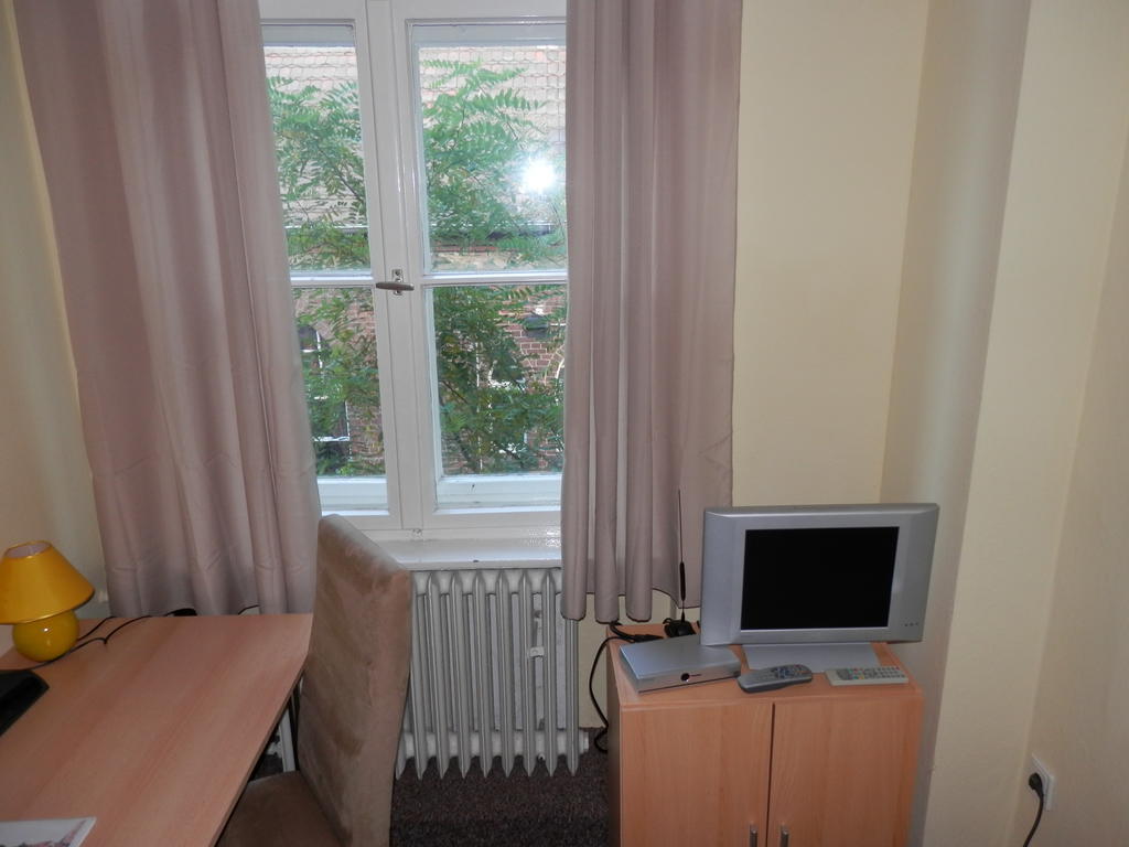 Kopenicker Hof Pension Berlijn Kamer foto