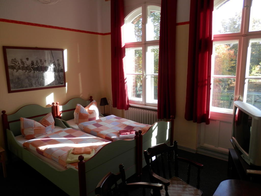 Kopenicker Hof Pension Berlijn Kamer foto